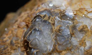 REPORT OF ACQUISITION OF BENEFICIAL OWNERSHIP OF COMMON SHARES OF FINLAY MINERALS LTD.