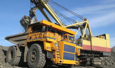 LASER ETCHING LENSES MAKE SHARPER DETAILS ON CRYSTAL