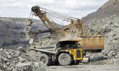 Brownfield Is the Real Test of Automation: How ForwardX Scaled 484 AMRs in a Live Auto OEM Factory Without Produc...